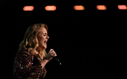 Łzy Adele. Piosenkarka odwołuje swoją trasę koncertową