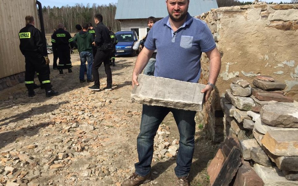 Jonny Daniels z macewą znaleziono w gospodarstwie koło Radoszyc