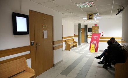 Trudno mi sobie wyobrazić, jak studenci pogodzą pracę w sądzie na pełen etat z wymagającymi studiami