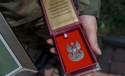 Symbole, które nawiązują do tradycji Armii Krajowej, zostały zaprezentowane pod koniec czerwca
