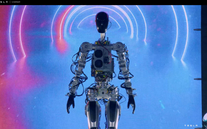 Tesla stworzyła humanoidalnego robota. Jeszcze nie chodzi, ale macha
