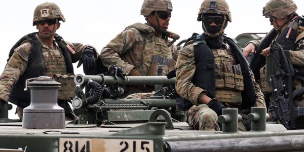 Drony-kamikaze w plecaku. USA szykują rewolucję na polu walki