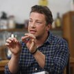 Jamie Oliver błyskawicznie wystosował oficjalne przeprosiny. „Z całego serca przepraszam. Moją inten