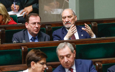 W PiS spekulacje po zatrzymaniu Bartłomieja M. Partia wycofuje gości z programów