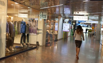Klientów w galeriach przybywa