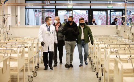 Rząd w czasie pandemii COVID-19 w zinstrumentalizowany sposób posługiwał się lękiem