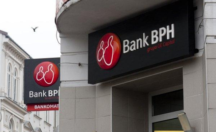 Bank BPH poprawia sprzedaż