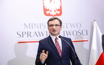 Ziobro: Żeby zpobiegać aktom terroru, służby specjalne powinny inwigilować