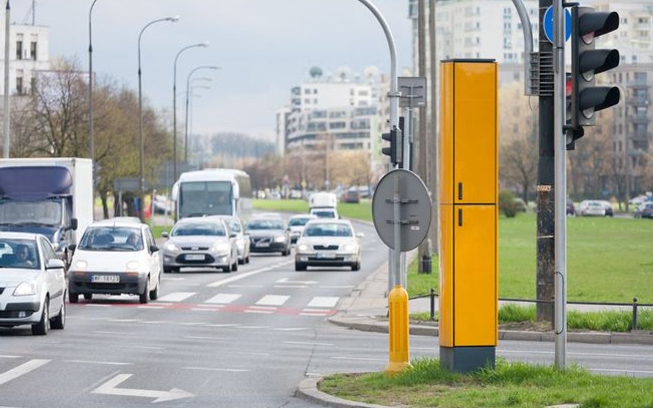 Kierowcy nadal jeżdżą szybciej niż powinni