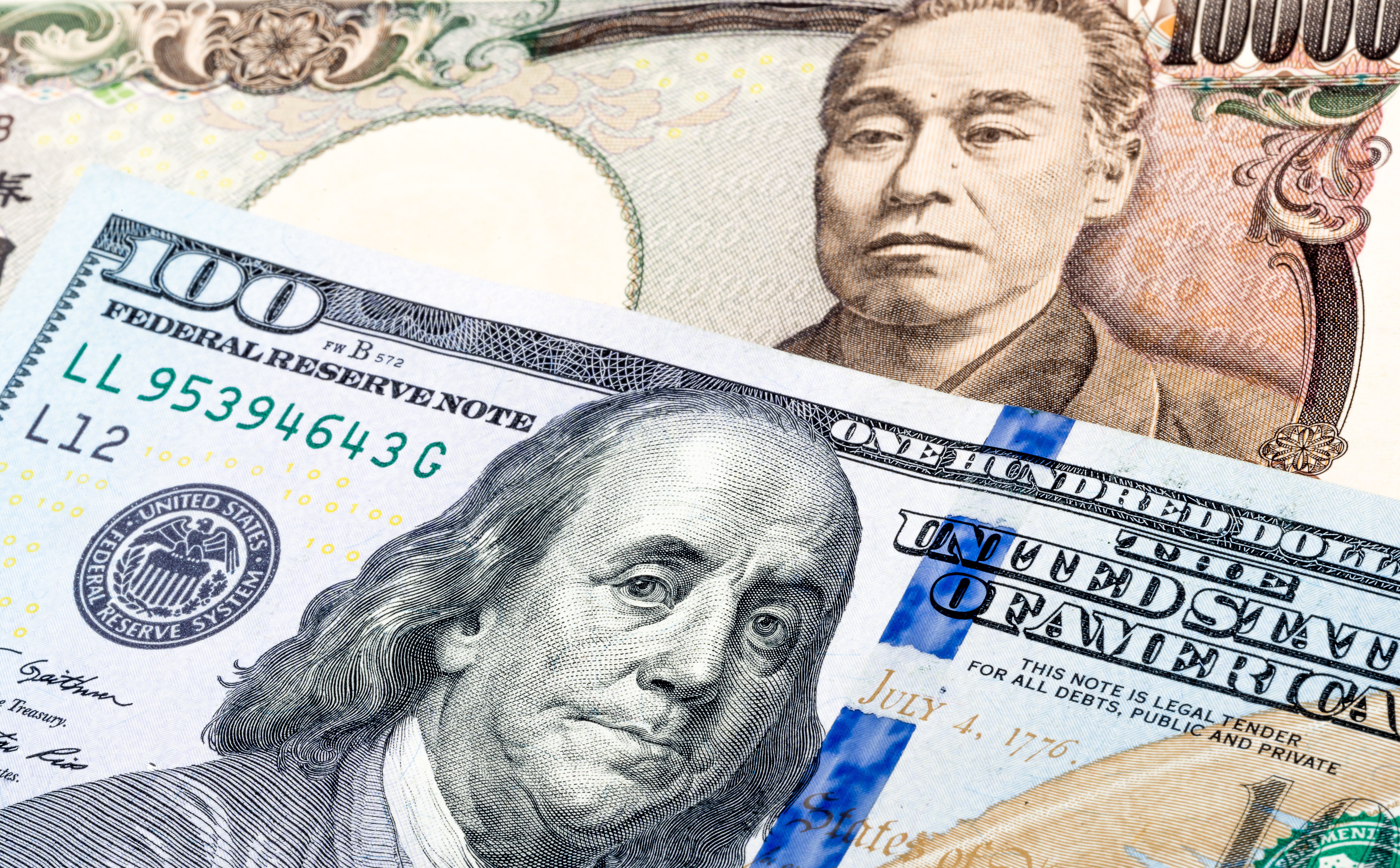 Wstrząsy handlowe przyniosły aprecjację