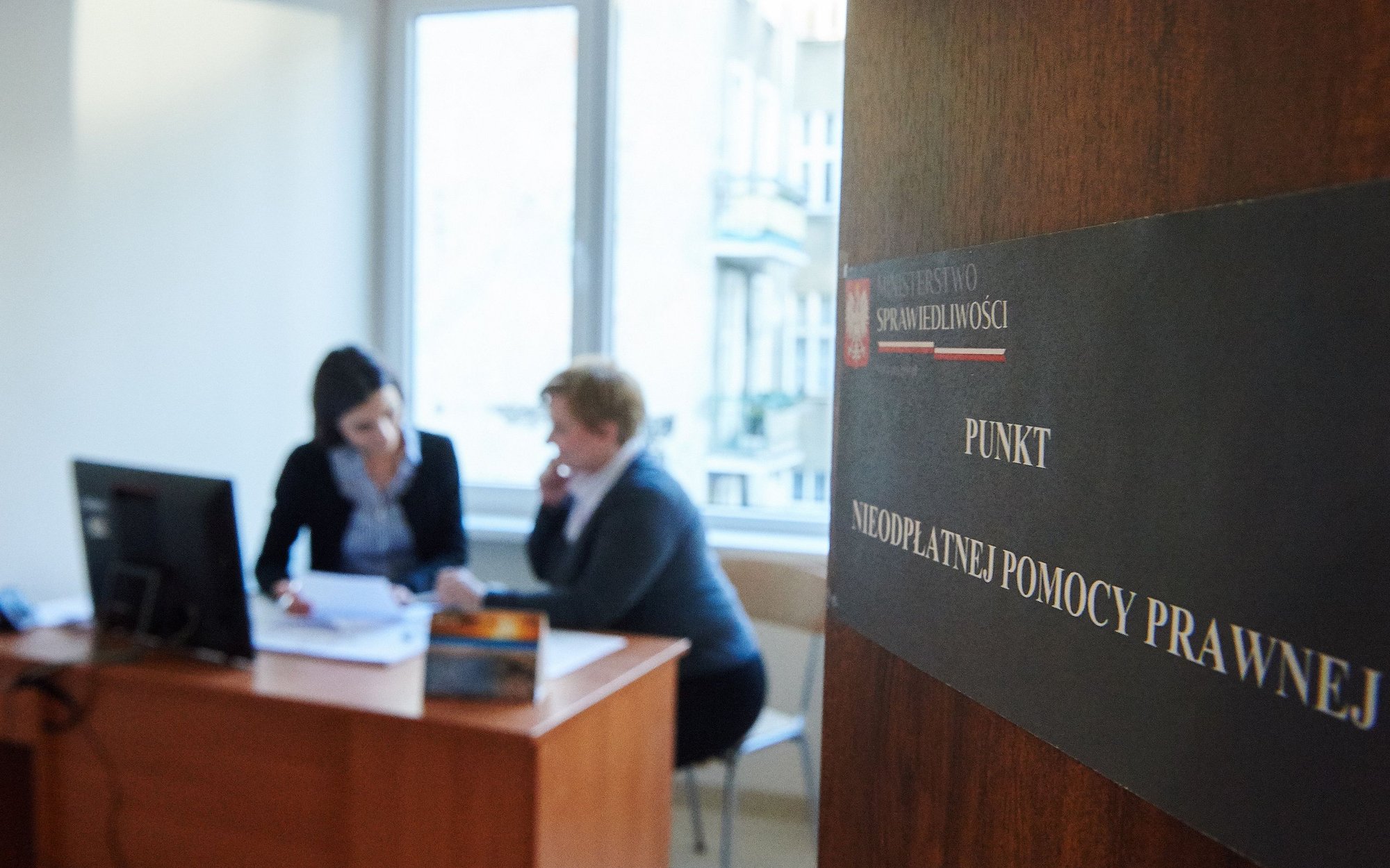 Nieodpłatna pomoc prawna bardziej dostępna? Rząd przyjął projekt