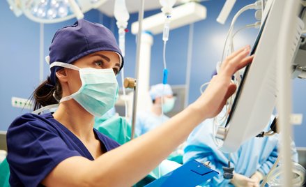 Od lipca wynagrodzenia pielęgniarek wzrosną o blisko tysiąc złotych