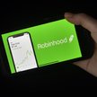 Robinhood pod dużą presją