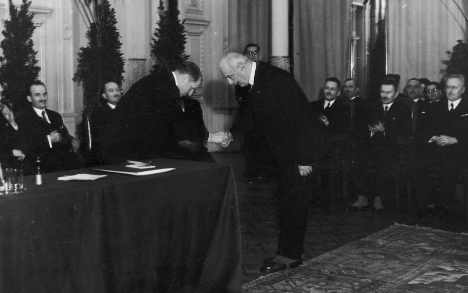 29 grudnia 1937r., Uroczystość wręczenia nagród miasta stołecznego Warszawy w sali Rady Miejskiej w 