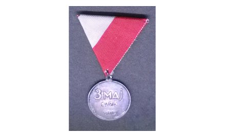 Rząd sięga po odznaczenie sprzed niemal stu lat