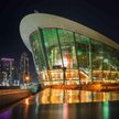 Dubai Opera przypomina szklaną arkę