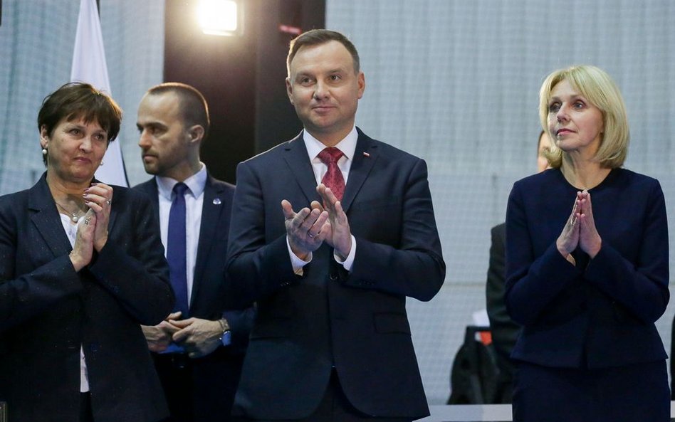 Prezydent Andrzej Duda apeluje do dziennikarzy i polityków: Mniej emocji