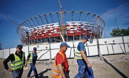 Stadion Narodowy powstanie później. Najbliższe dwa tygodnie zadecydują, czy budujące piłkarską arenę