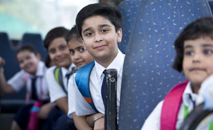 Więcej opiekunów na wycieczce szkolnej