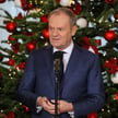 Premier Donald Tusk składa życzenia świąteczne przed rozpoczęciem posiedzenia rządu w siedzibie Kanc