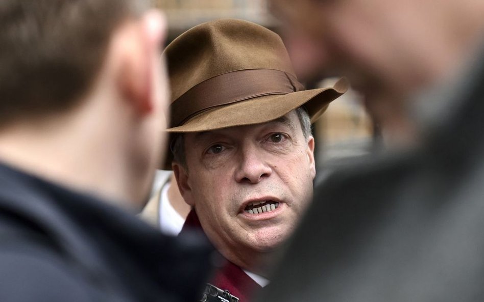 Farage: A może zrobić drugie referendum ws. Brexitu?