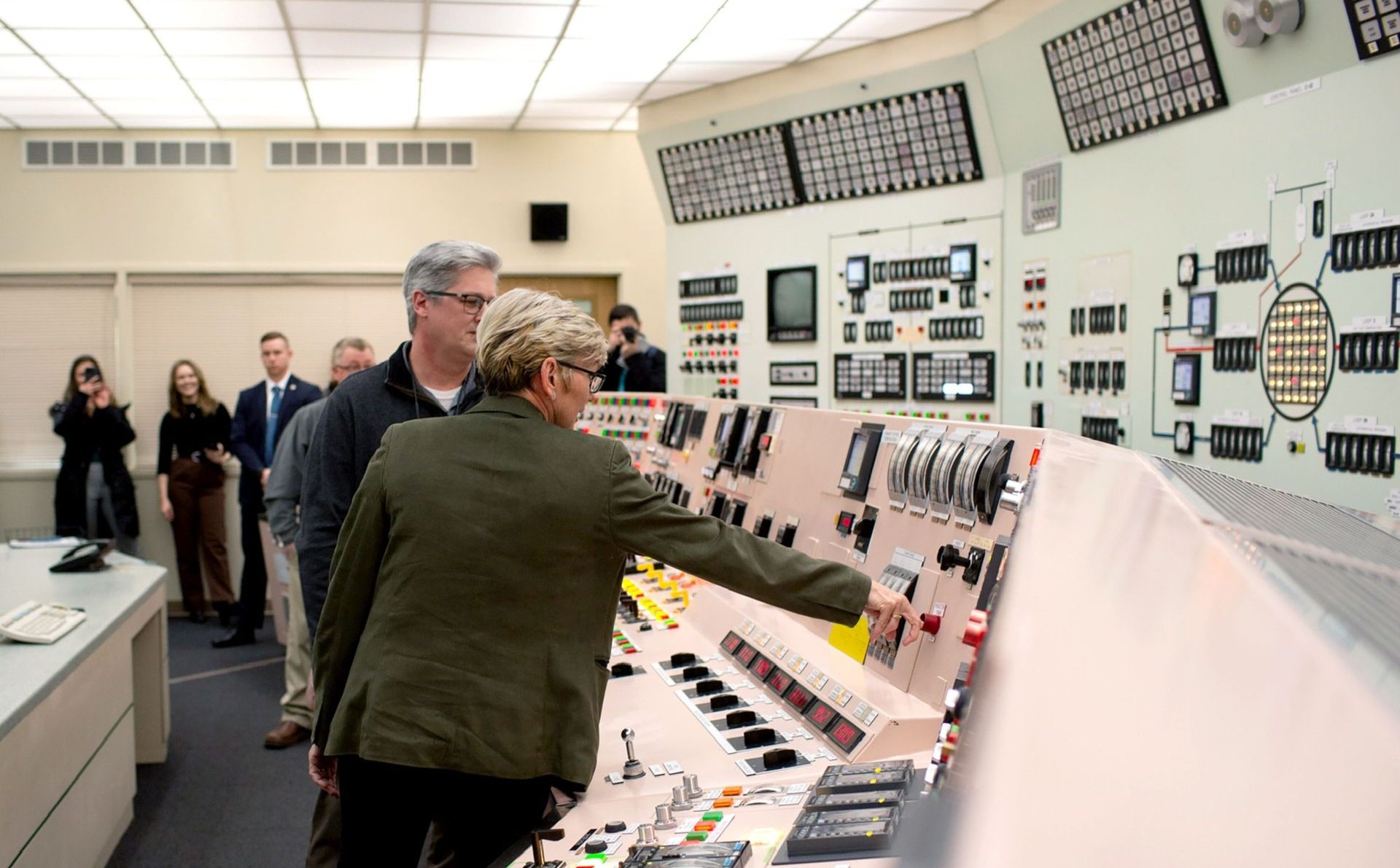 Google zainwestuje w elektrownie atomowe. Pojawił się ogromny „pożeracz energii”