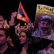 Armenia: Uliczny konflikt o premiera