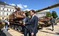Minister finansów i gospodarki Andrzej Domański i charge d'affaires RP na Ukrainie Piotr Łukasiewicz
