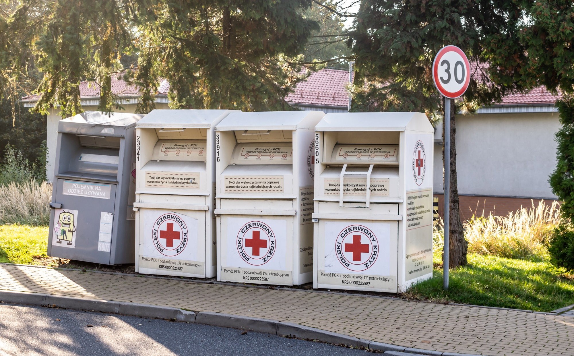 Gminy w trudnej sytuacji. Kontenery PCK znikają, a limit recyklingu rośnie