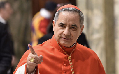 Kardynał Becciu: Papież powiedział, że już mi nie ufa. Jestem w szoku
