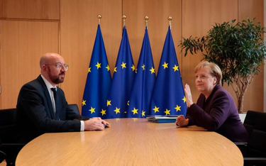 Charles Michel i Angela Merkel podczas spotkania poprzedzającego nieudany szczyt budżetowy UE.