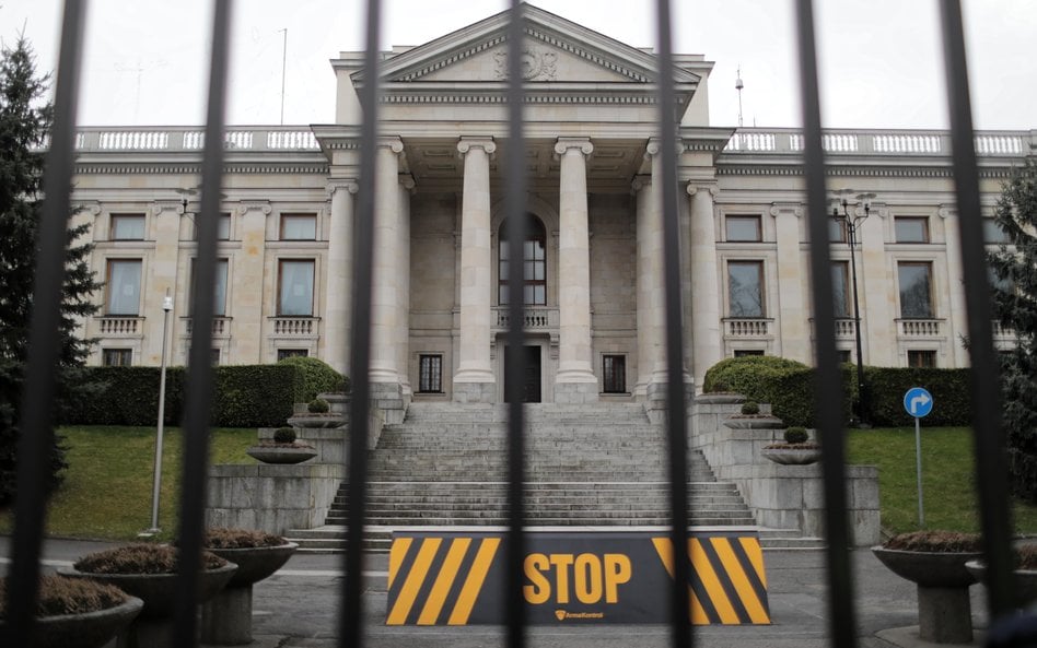 Rosyjska ambasada w Warszawie.