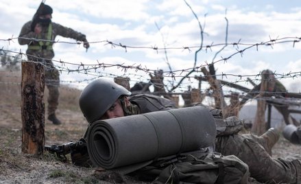 Ukraińscy żołnierze w czasie ćwiczeń