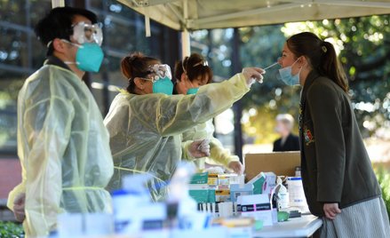 Anglia: Ponad 40 tys. osób z błędnym wynikiem testu na koronawirusa