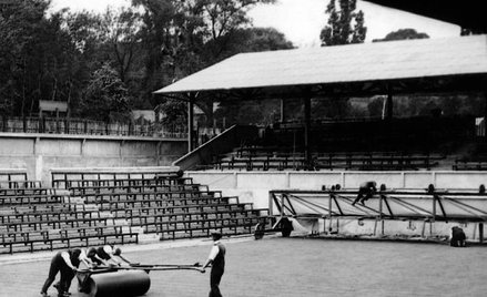 Walec przez 60 lat służył do ugniatania trawy na kortach Wimbledonu.