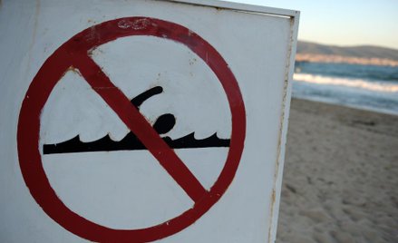 Radni mogą zakazać kąpieli, gdy zagrożenie jest realne