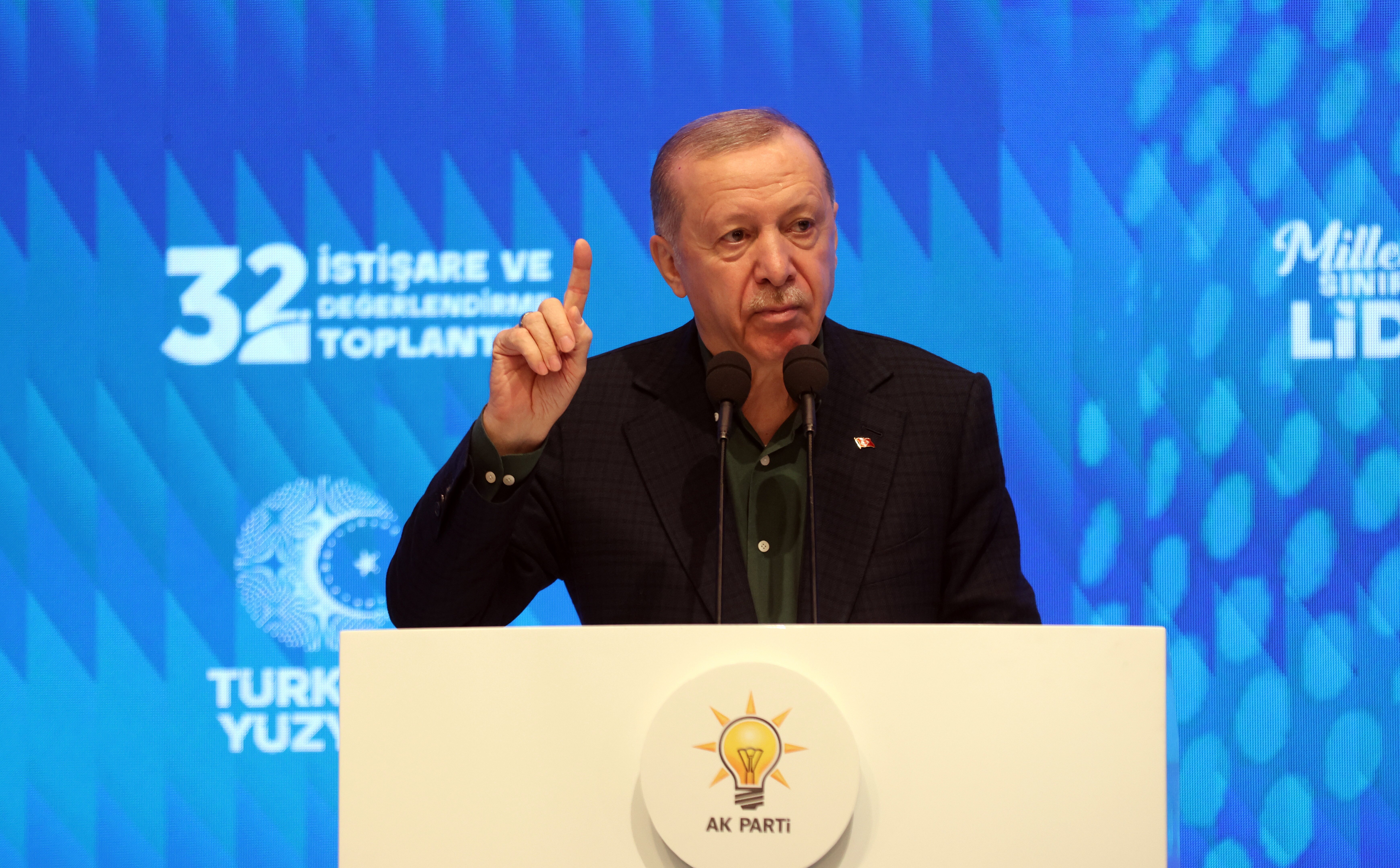 Turkish president   praises the start of the disarmament process of Kurdish separatists