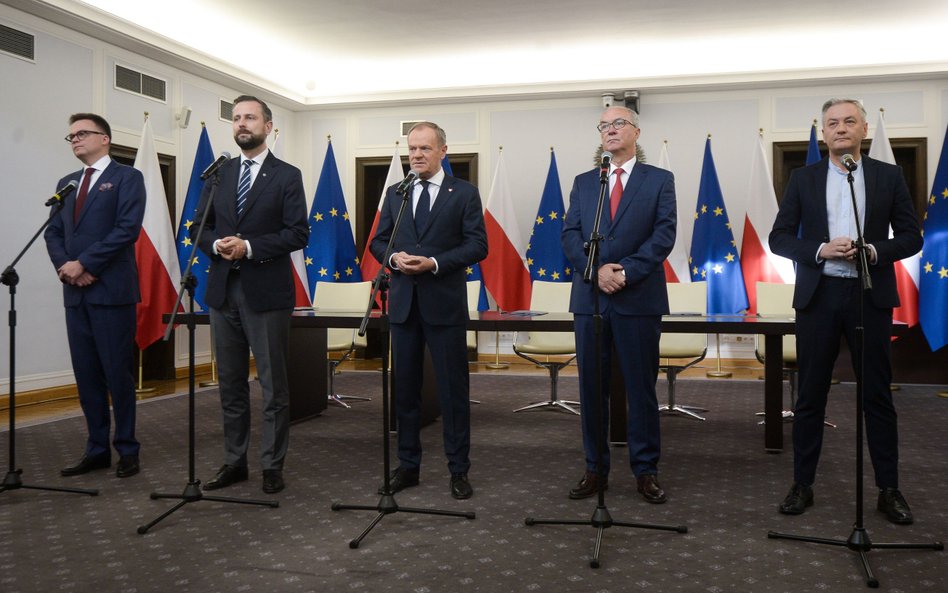 Od lewej: Szymon Hołownia (Polska 2050), Władysław Kosiniak-Kamysz (Polskie Stronnictwo Ludowe), Don