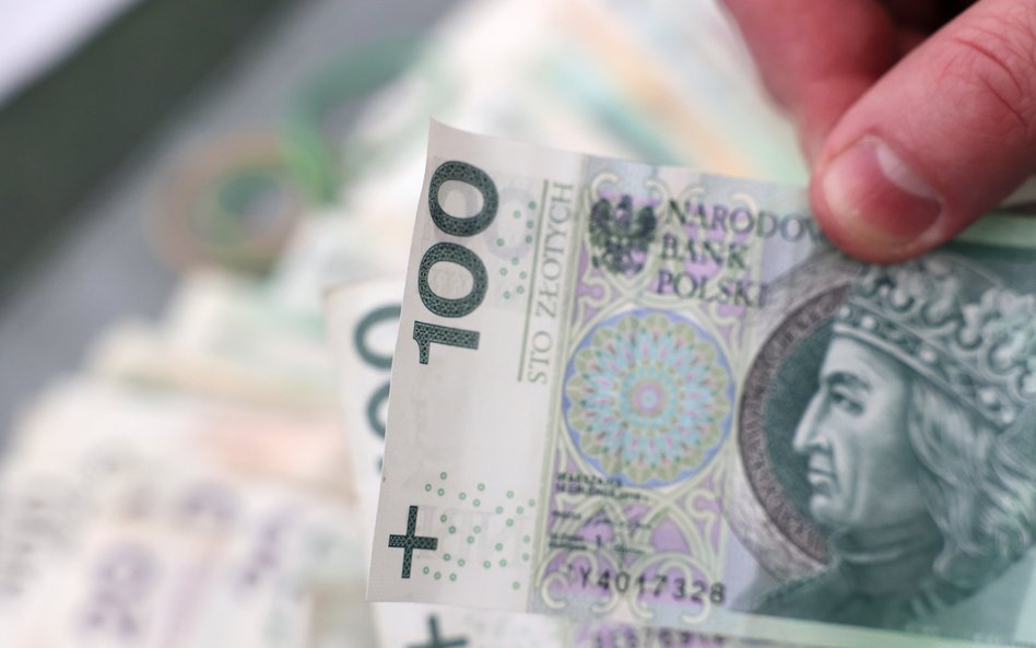 Klientów TFI parzą fundusze, które za dużo zarabiają