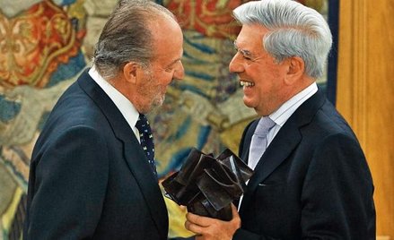 Król Juan Carlos nadał szlachectwo między innymi nobliście Mario Vargasowi Llosie