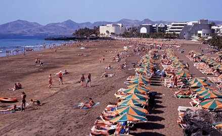 Najwięcej turystów zagranicznych podróżujących do Hiszpanii w 2025 roku wybrało Wyspy Kanaryjskie