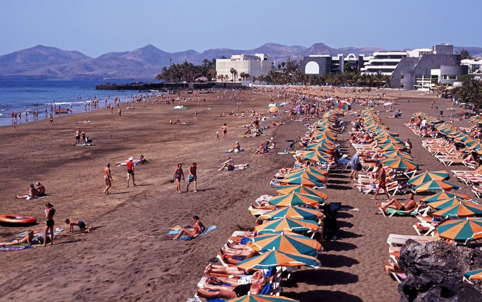 Najwięcej turystów zagranicznych podróżujących do Hiszpanii w 2025 roku wybrało Wyspy Kanaryjskie