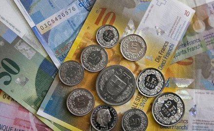 Frank coraz mocniejszy