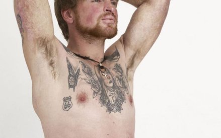 Zdjęcie z wystawy "Wounded: The Legacy of War" ("Okaleczeni: Świadectwo wojny"). Bryan Adams Szerego