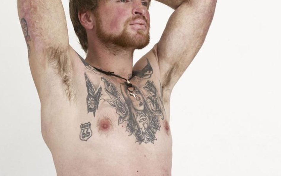 Zdjęcie z wystawy "Wounded: The Legacy of War" ("Okaleczeni: Świadectwo wojny"). Bryan Adams Szerego