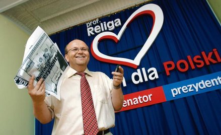 Profesor Religa poszukiwał osoby, która by opowiedziała wyborcom, o co mu właściwie chodzi. Na zdjęc