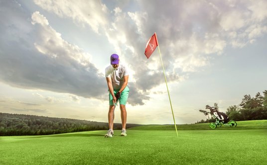 Kompleks hotelowy pozwala na uprawianie 35 dyscyplin sportowych zarówno w plenerze...