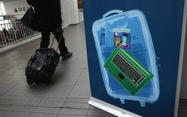 We wszystkich samolotach do USA laptopy tylko w luku bagażowym?