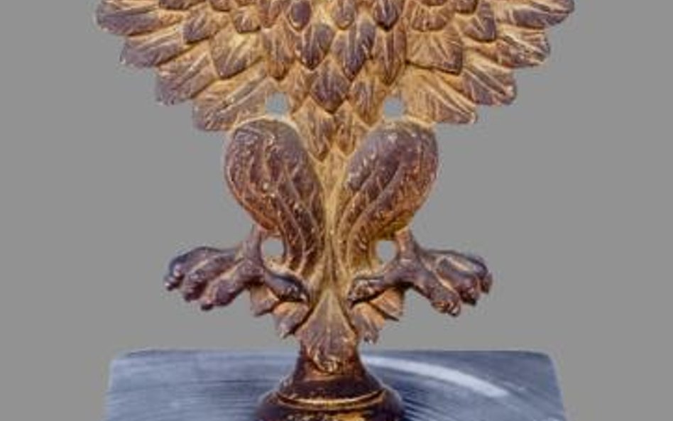 Takie orły wieńczyły sztandary wojskowe