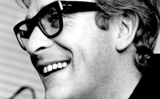 Rok 1967, Michael Caine w okularach brytyjskiej marki Oliver Goldsmith. Dzięki Caine'owi ta marka zy